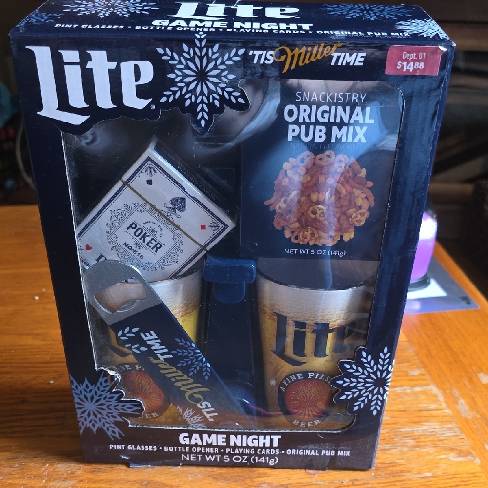 Lite Game Night Card Set with Glasses